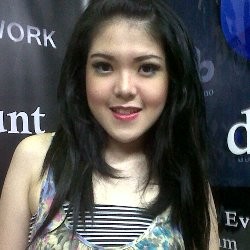 Tina Toon Hengkang dari Tina with the Girl?