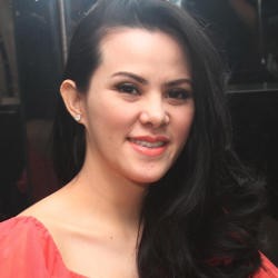 Dikabarkan Hamil 5 Bulan, Angel Lelga Doyan Pakai Baju Baby Doll