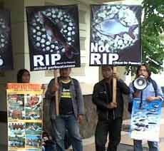 Aktivis Lingkungan Hidup Ngeluruk Kantor PTPN X