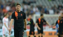Belanda Diminta Turunkan Huntelaar sebagai Starter