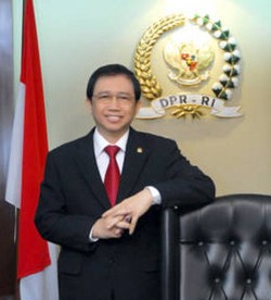 Sstt.. Ada Ketua DPR di Penjualan Saham Toba Bara