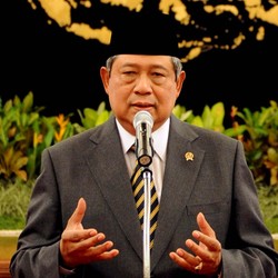 SBY Umumkan Menkes dan Wamen ESDM Baru di Bogor 13 Juni