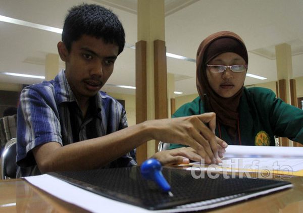 18 Siswa Berkebutuhan Khusus Ikut Ujian SMPTN