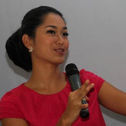 Rahasia Cantik Tanpa Salon ala Prisia Nasution