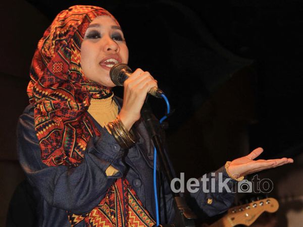 La Luna Luncurkan Lembaran Baru