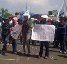 Buruh FSPMI Kecam Praktik Outsourcing