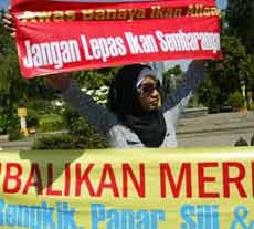 Aktivis Lingkungan Tolak Penebaran Benih Ikan Alien