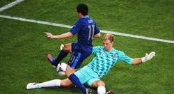 Nasri vs Hart, yang Kedua Setelah Gascoigne vs Goram