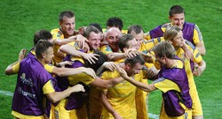 Setelah 12 Tahun, Tuan Rumah Kembali Menangi Laga Perdana