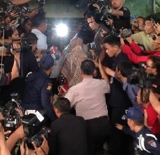 Usai Diperiksa, Neneng Langsung Ditahan di Rutan KPK