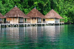 Seru! Jelajah Alam Maluku ala Koper dan Ransel