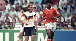 Bukan Anak-anak yang Bertelinga Panjang