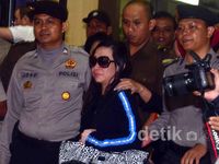 Sherny, Buronan BLBI Tiba di Indonesia