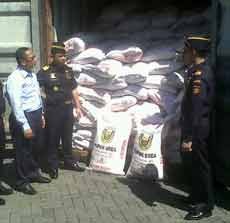 Penyelundupan Pupuk Bersubsidi Digagalkan Bea Cukai Jatim I