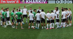 Der Panzer Ingin Segera Lolos ke Perempatfinal