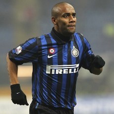 Inter Belum Putuskan Masa Depan Maicon
