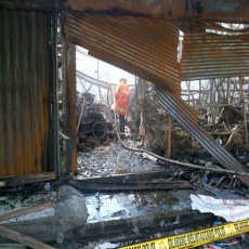 Kerugian Kebakaran di Pasar Mobil Kemayoran Rp 2 Miliar