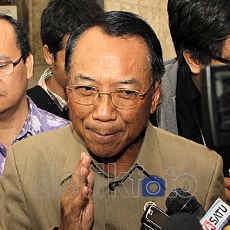Jero: Wamen ESDM Baru dan yang Lama Beda Gondrongnya Doang