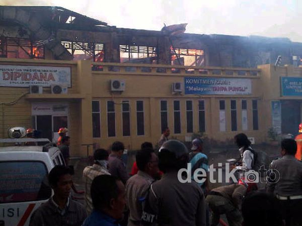 Kantor Satlantas Polresta Medan Terbakar