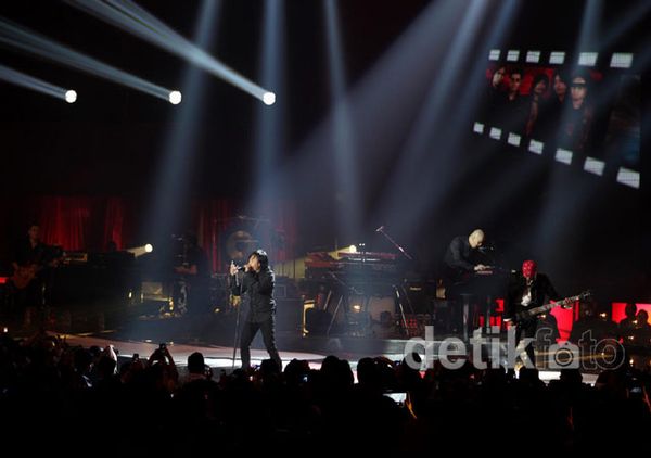 Konser Mahakarya Ahmad Dhani
