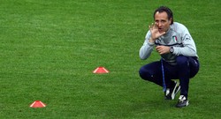 Prandelli Pertimbangkan Ubah Komposisi Pemain