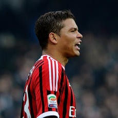 Berlusconi Akan Tolak Tawaran PSG untuk Silva