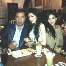 Heboh Foto Bersama 2 Wanita Muda, Inilah Penjelasan Ventje