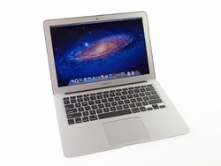 Ssstt... Ada Komponen Samsung di MacBook Air Terbaru