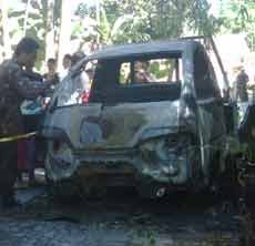 Daihatsu Espass Muat BBM Ludes Dilalap Api