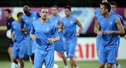 Prancis Masih Dominan atas Ukraina