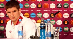 Gerrard: Inggris Harus Hentikan Ibrahimovic