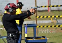 Para Penembak Beraksi di Kapolri Cup