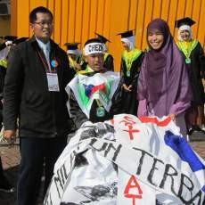 Rayakan Kelulusan, Sisa SD Giring Bola Raksasa