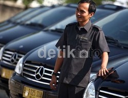 Taksi Mewah Jerman, Lemes Kalau Pakai Premium