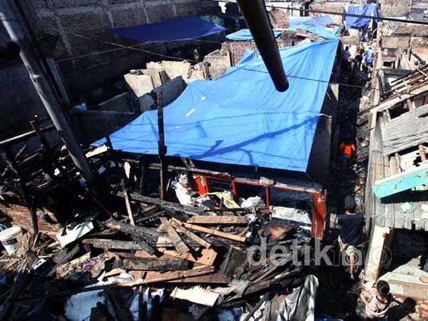 Korban Kebakaran Memilih Bertahan