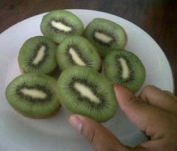 Enzim Unik Kiwi Sarat Nutrisi