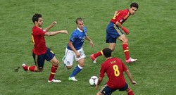 Xavi Yakin Spanyol & Italia Akan Lolos