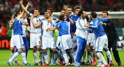 Santos Puji Respons Yunani