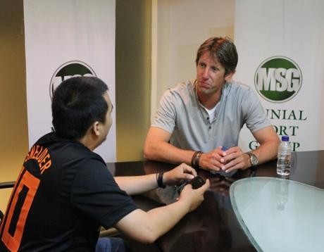 Wawancara dengan Van der Sar