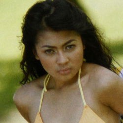 Foto Bikini Mirip Indah Dewi Pertiwi