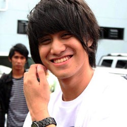 Kevin Aprilio Nikmati Profesi Produser