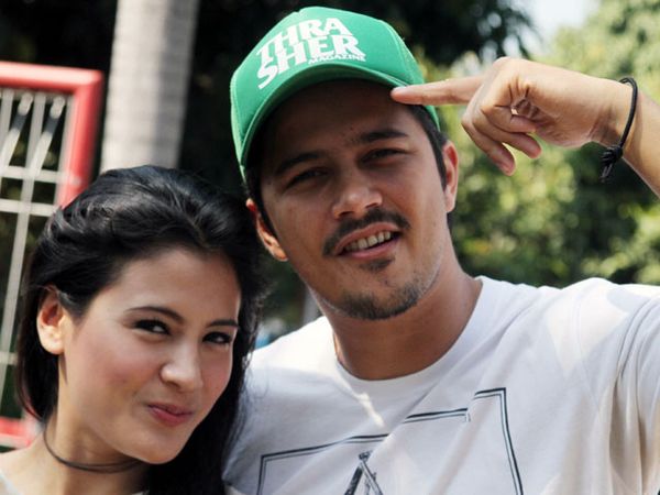 Fathir & Fera Feriska Makin Mesra