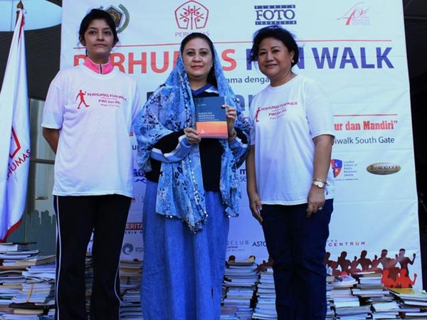 Tukar Buku di Perhumas Fun Walk