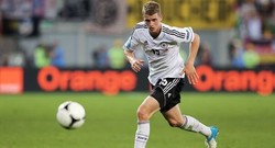 Bender: 1 Gol, 11,3 Km Plus 97 Kali Sprint