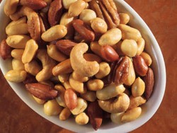 Banyak Ngemil Kacang Dapat Cegah Pembekuan Darah