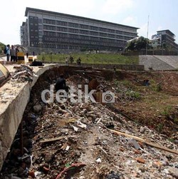 Kasus Hambalang, KPK Masuk Lebih Dulu Lewat Sektor Pengadaan Barang
