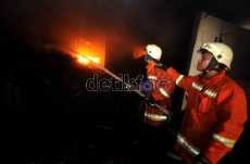 Kisah Pemadam Kebakaran Medan, Telat Dicaci Sukses Tak Dipuji