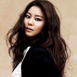 UEE After School Tidur dengan Mata Terbuka?