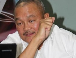 Alex Noerdin Minta Produsen Sebar Mobil Baru ke Daerah