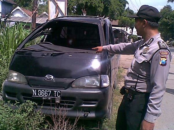 Pick Up Terguling, Balita Tewas